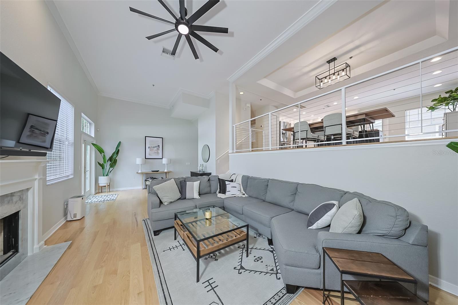 Image 5 of 56 For 2403 Palm Drive 2