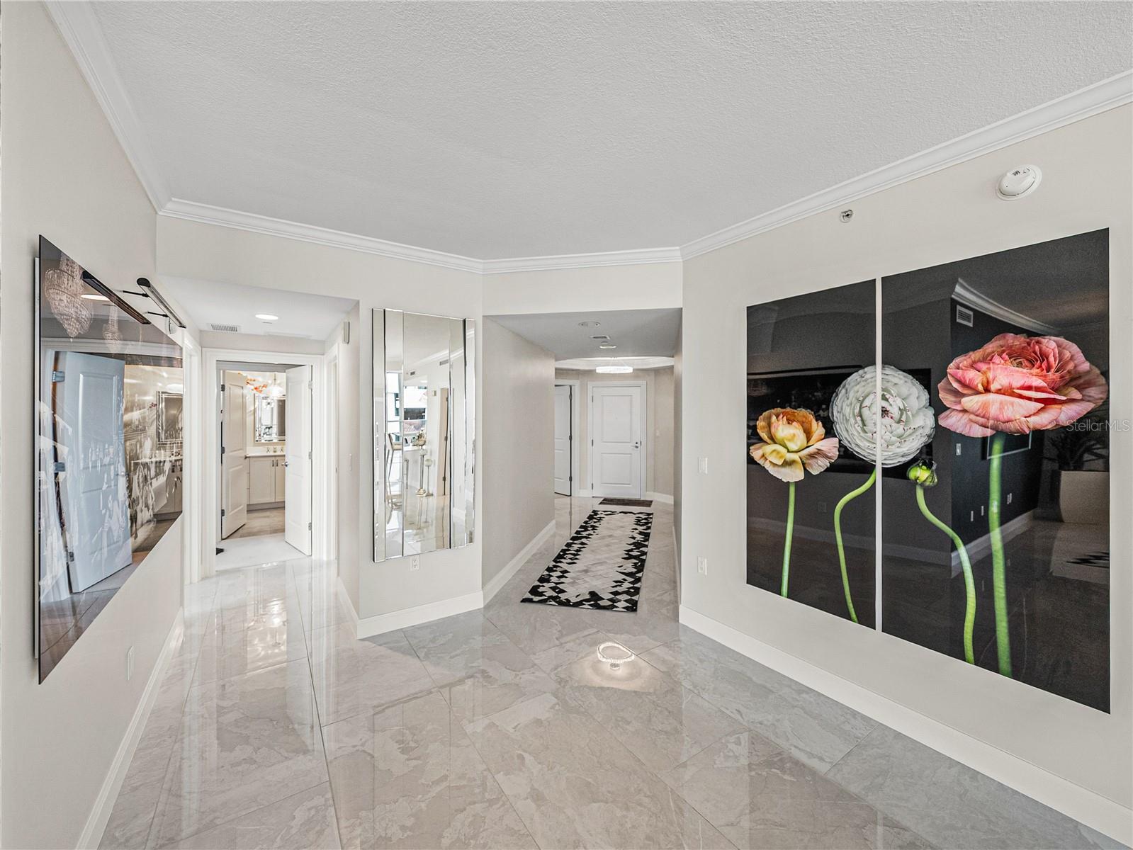 Image 11 of 100 For 450 Knights Run Avenue 702