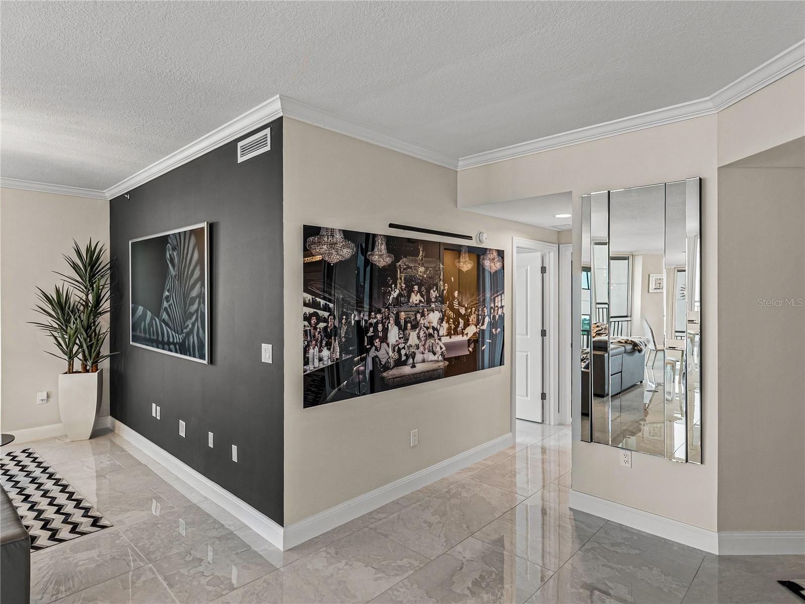 Image 12 of 100 For 450 Knights Run Avenue 702