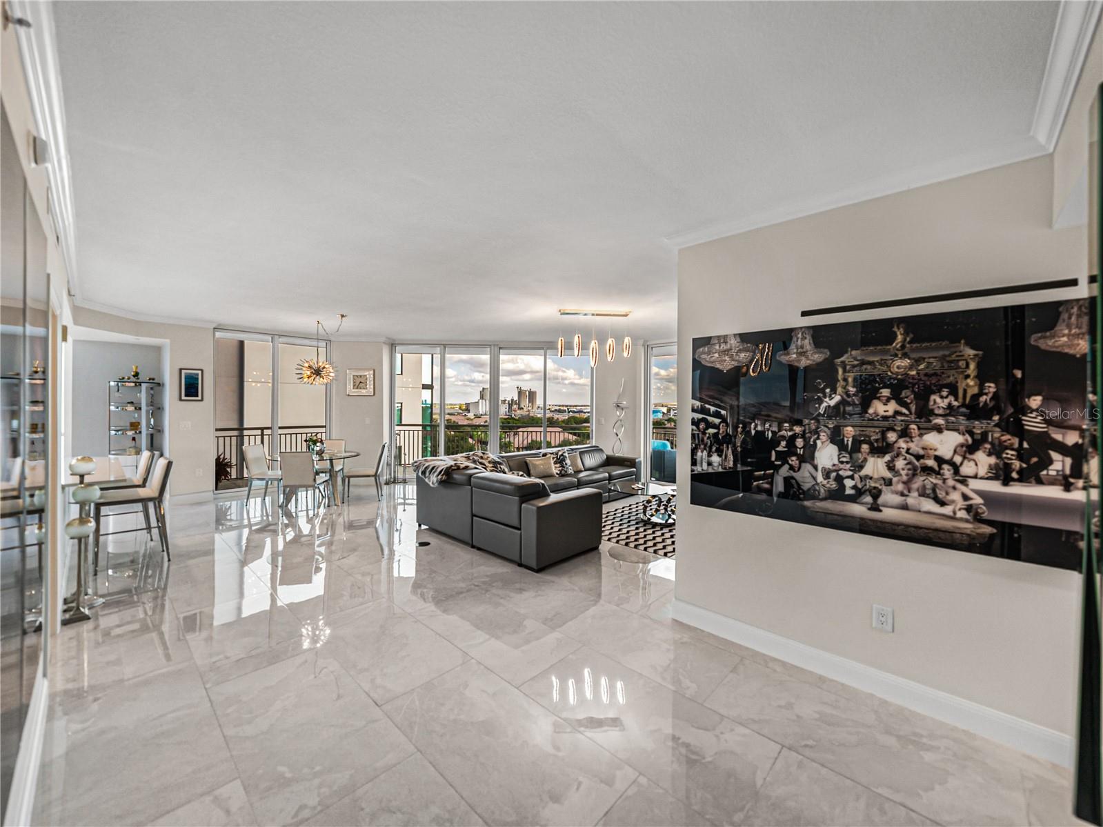 Image 13 of 100 For 450 Knights Run Avenue 702