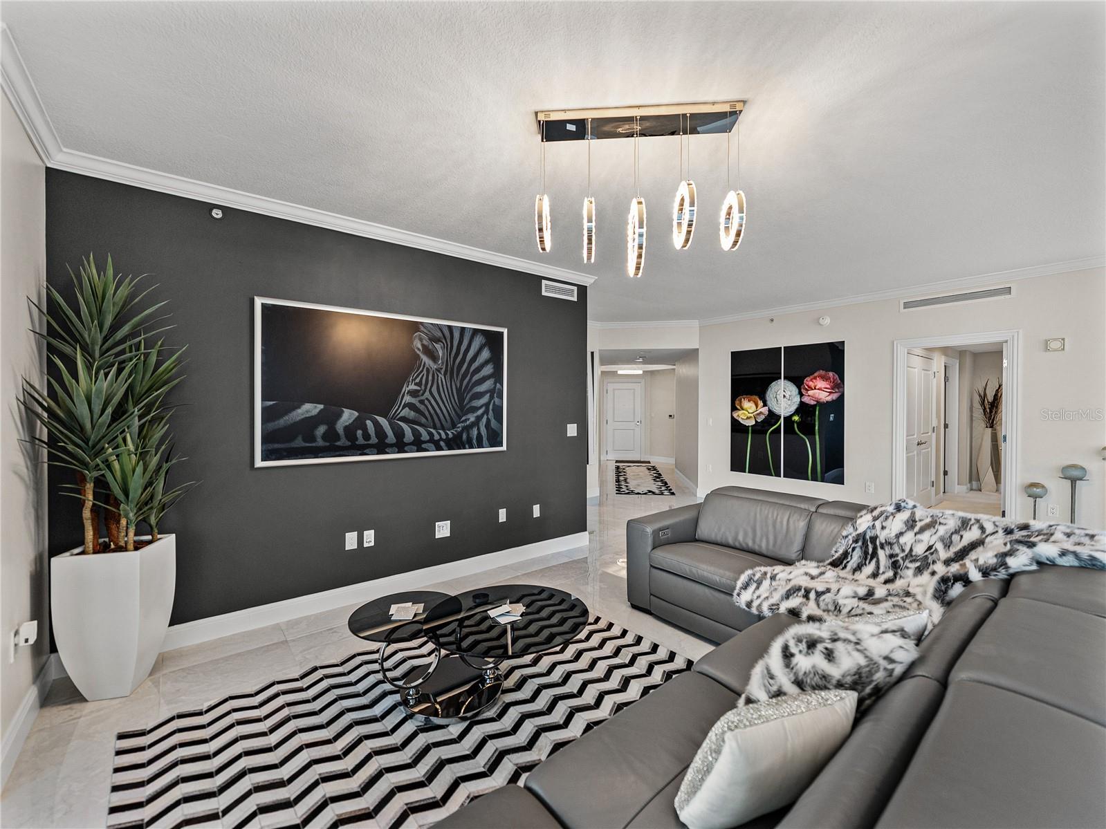 Image 18 of 100 For 450 Knights Run Avenue 702