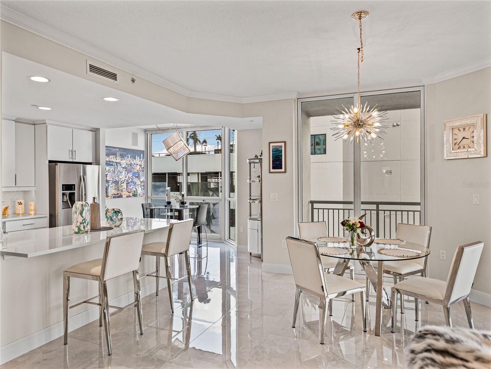 Image 21 of 100 For 450 Knights Run Avenue 702