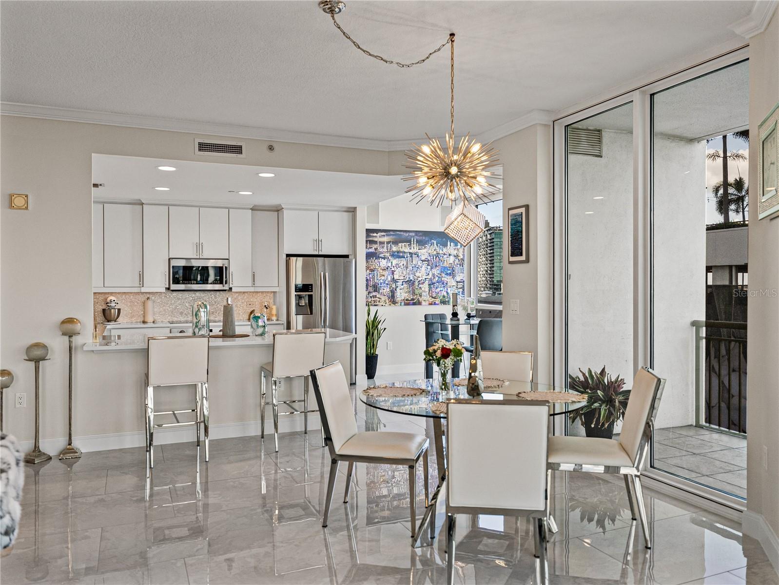 Image 22 of 100 For 450 Knights Run Avenue 702