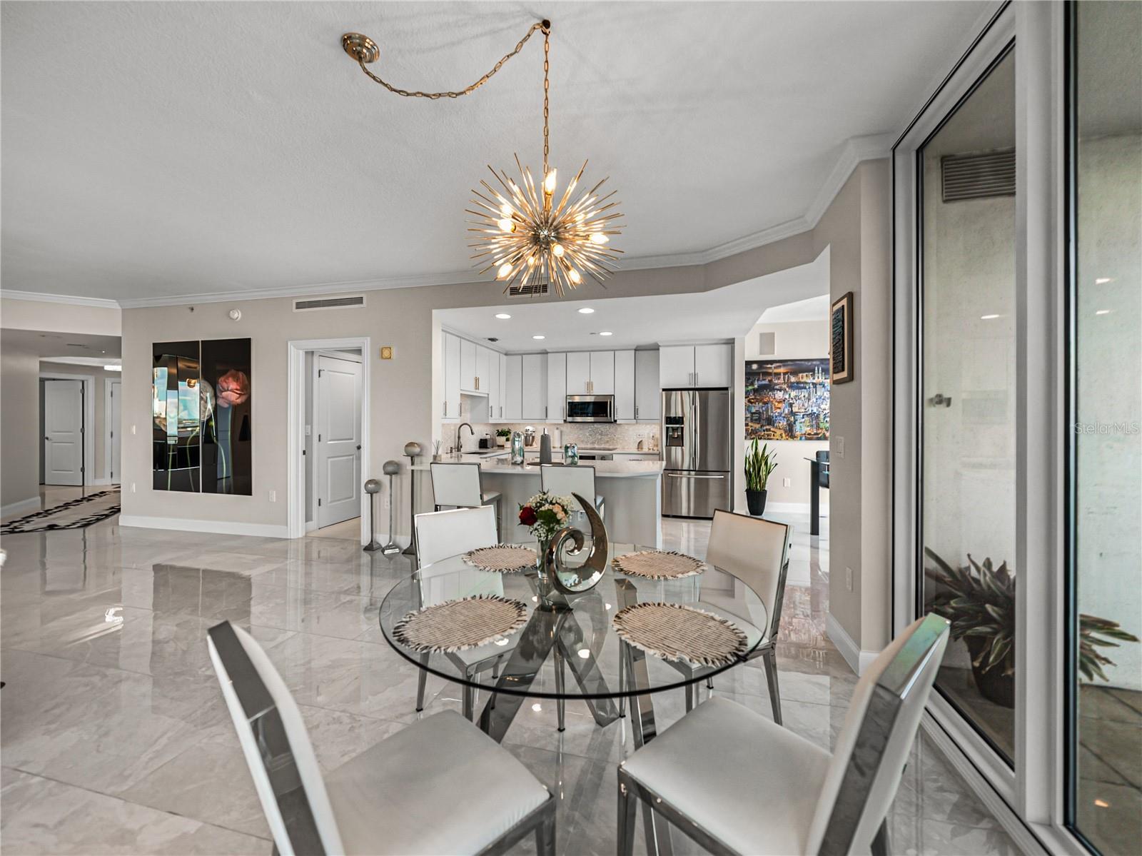 Image 23 of 100 For 450 Knights Run Avenue 702