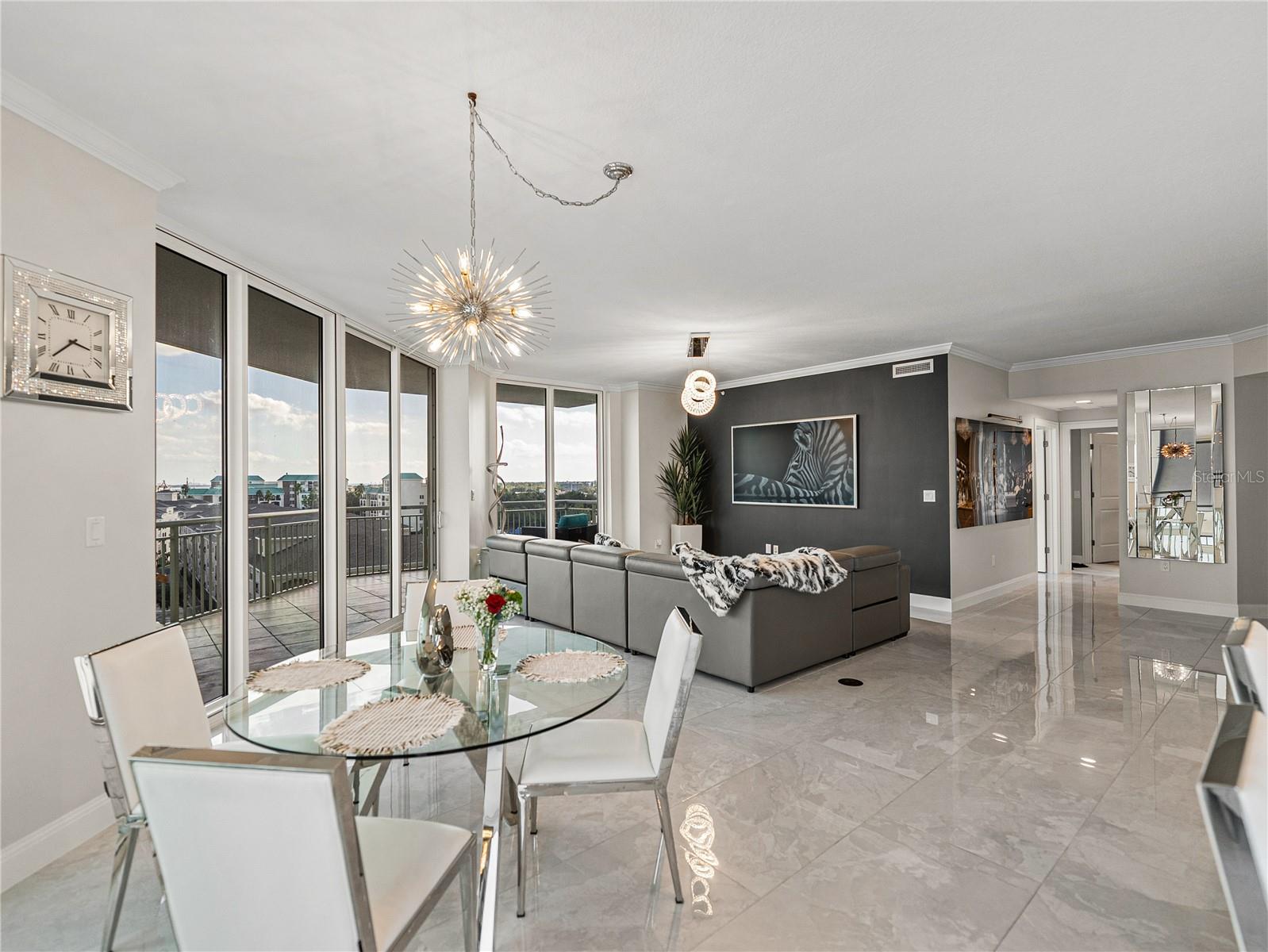 Image 24 of 100 For 450 Knights Run Avenue 702