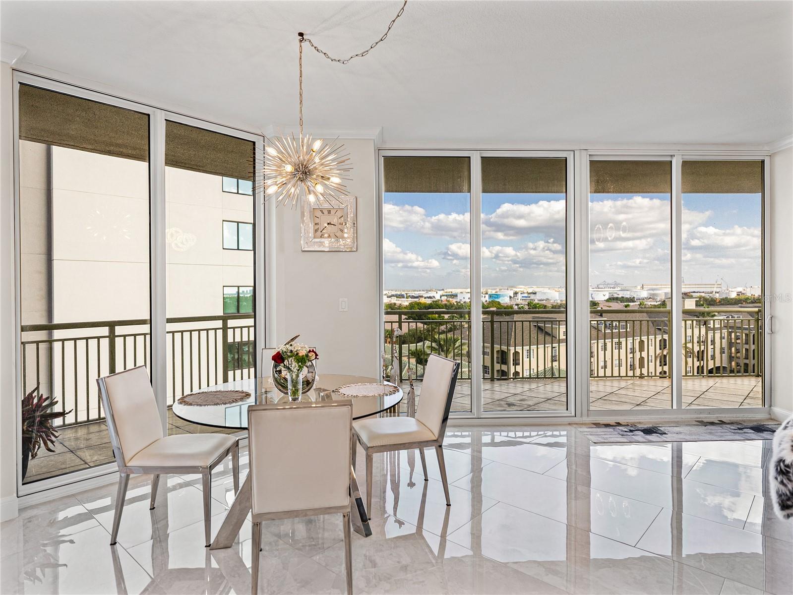 Image 25 of 100 For 450 Knights Run Avenue 702