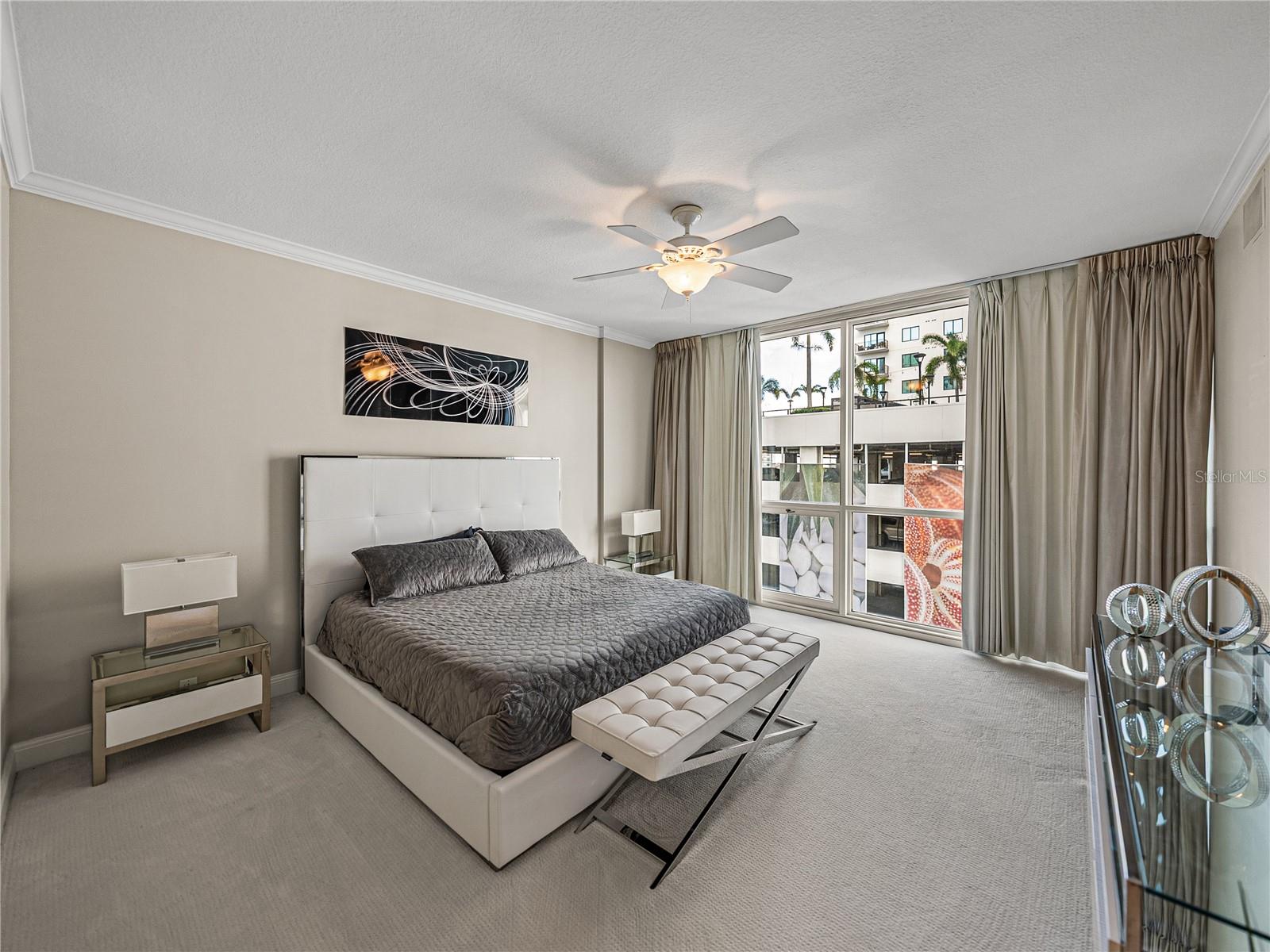 Image 38 of 100 For 450 Knights Run Avenue 702