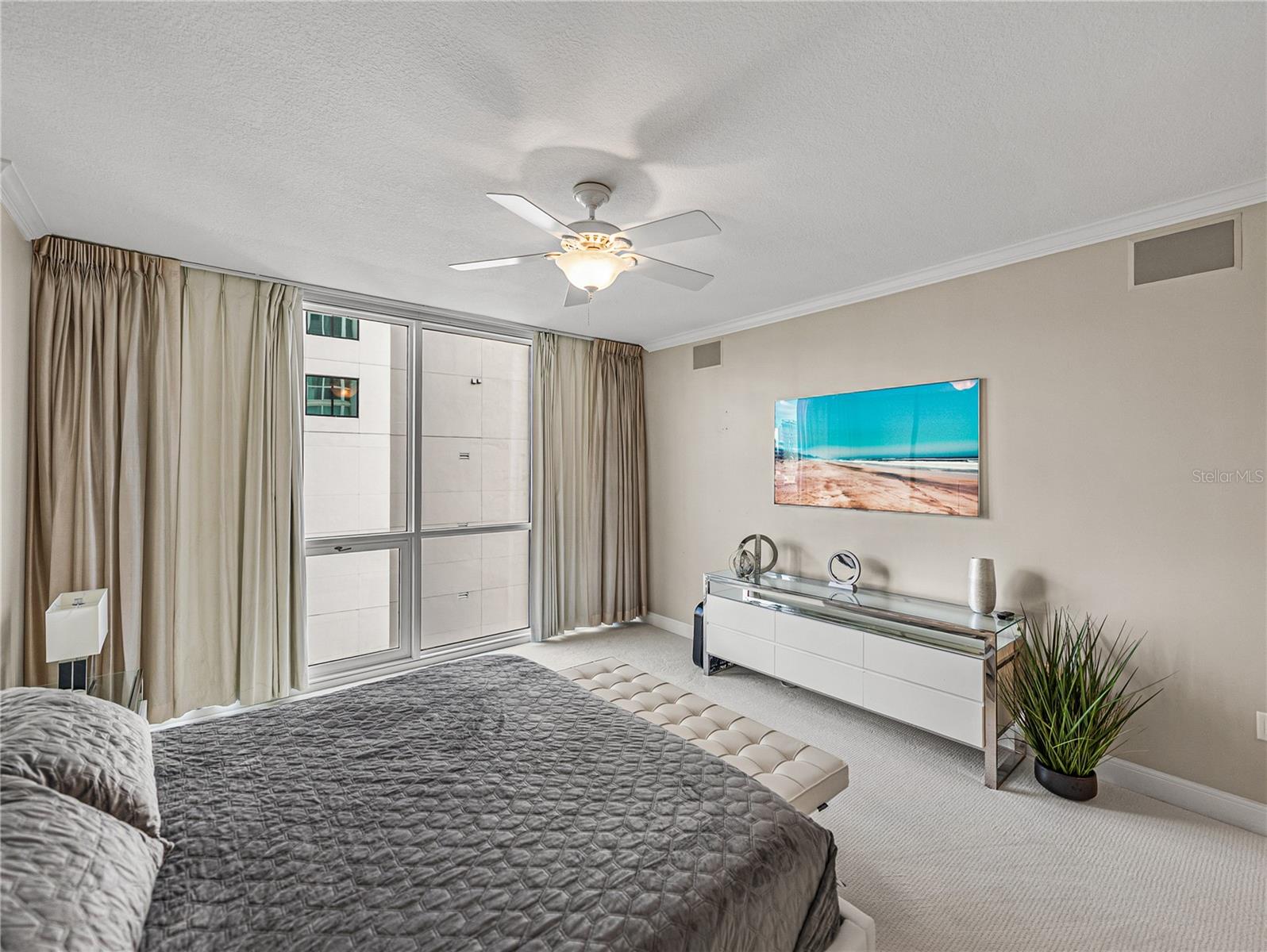 Image 41 of 100 For 450 Knights Run Avenue 702