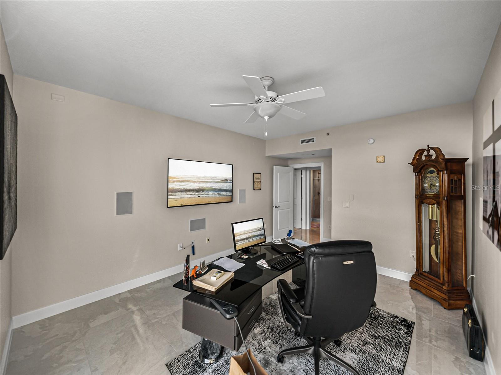 Image 54 of 100 For 450 Knights Run Avenue 702