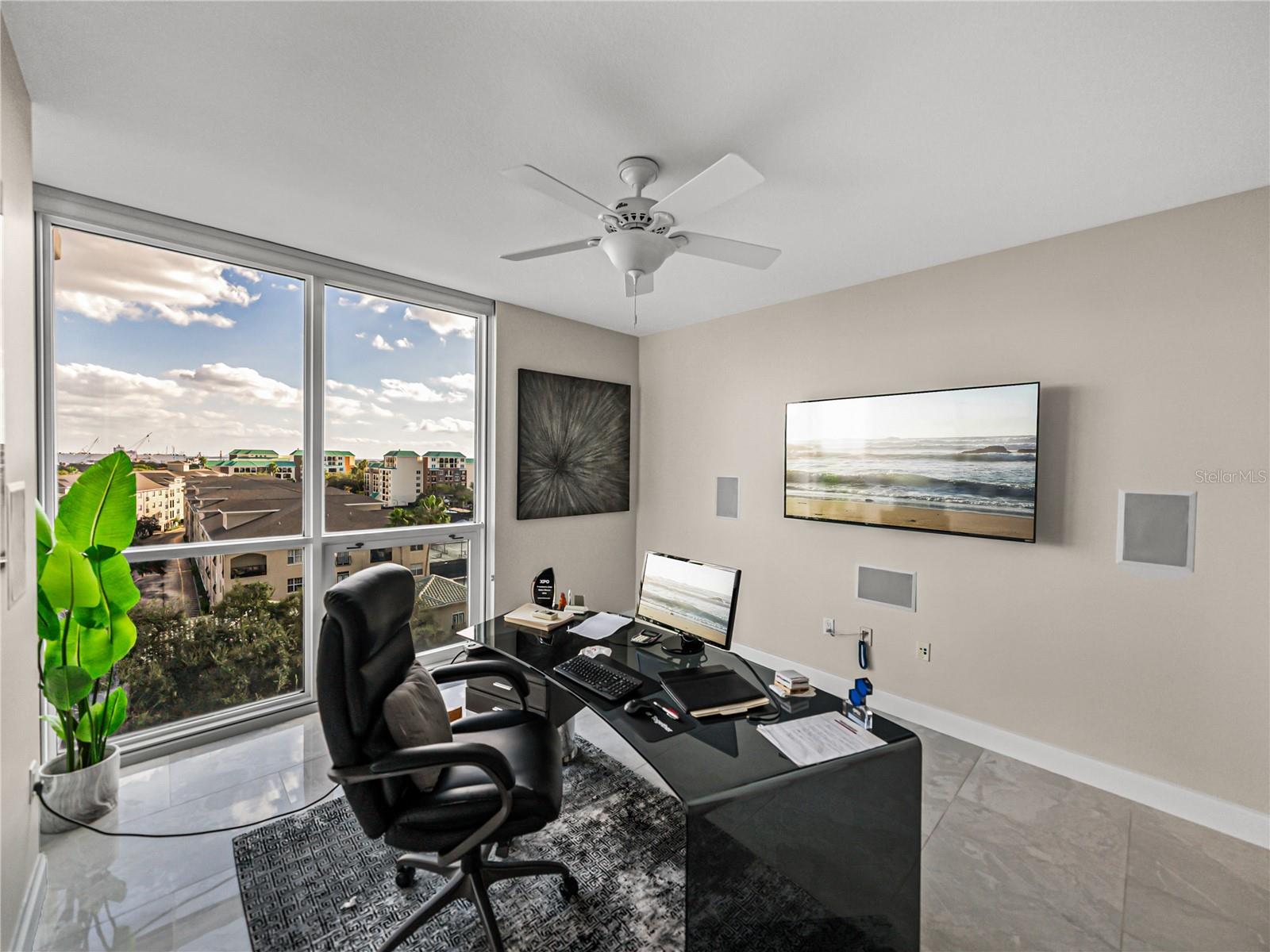 Image 55 of 100 For 450 Knights Run Avenue 702