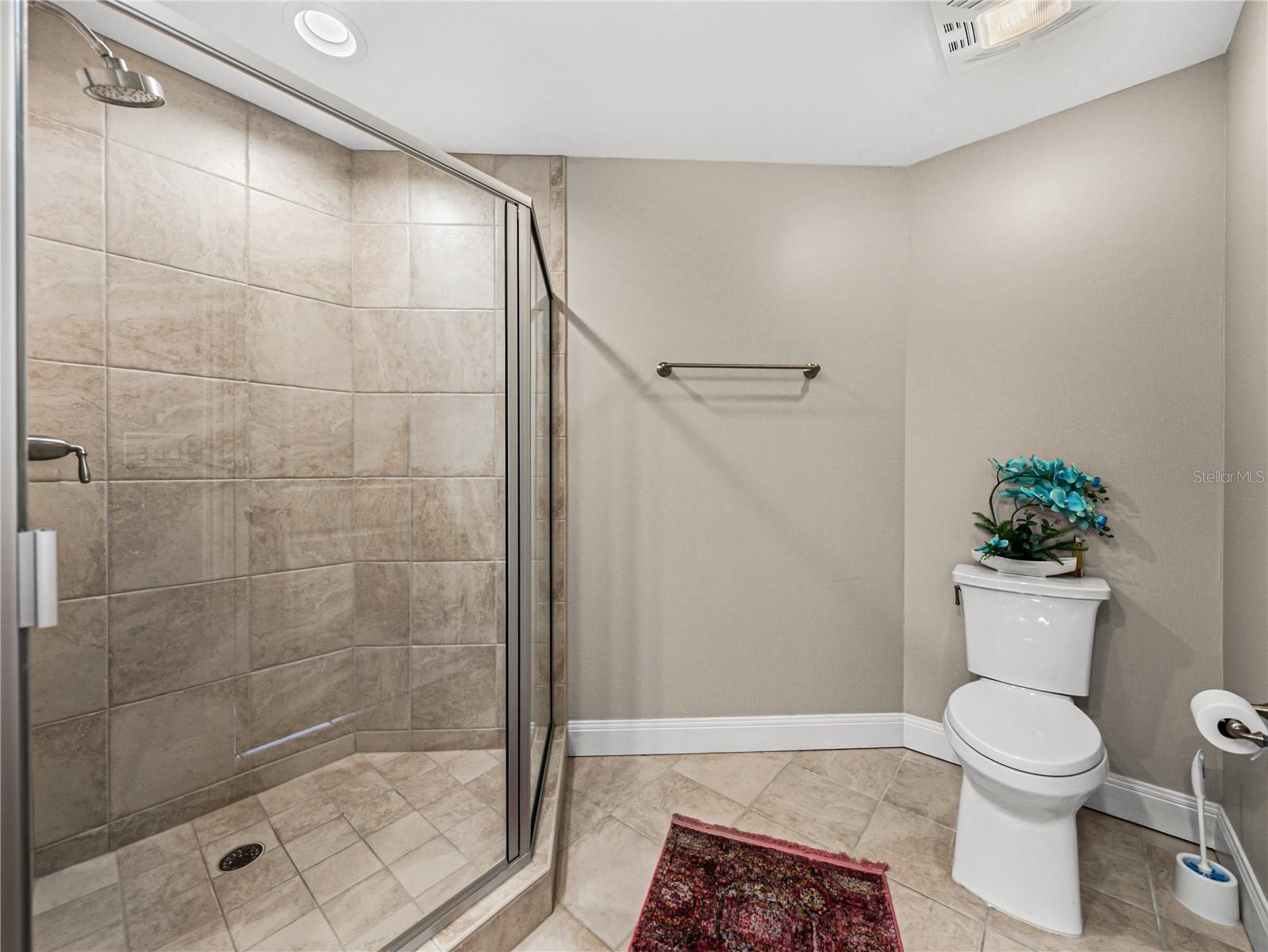 Image 58 of 100 For 450 Knights Run Avenue 702