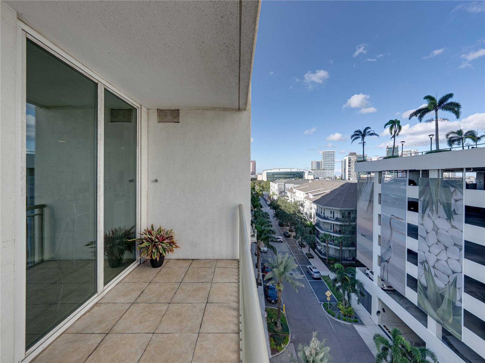 Image 63 of 100 For 450 Knights Run Avenue 702