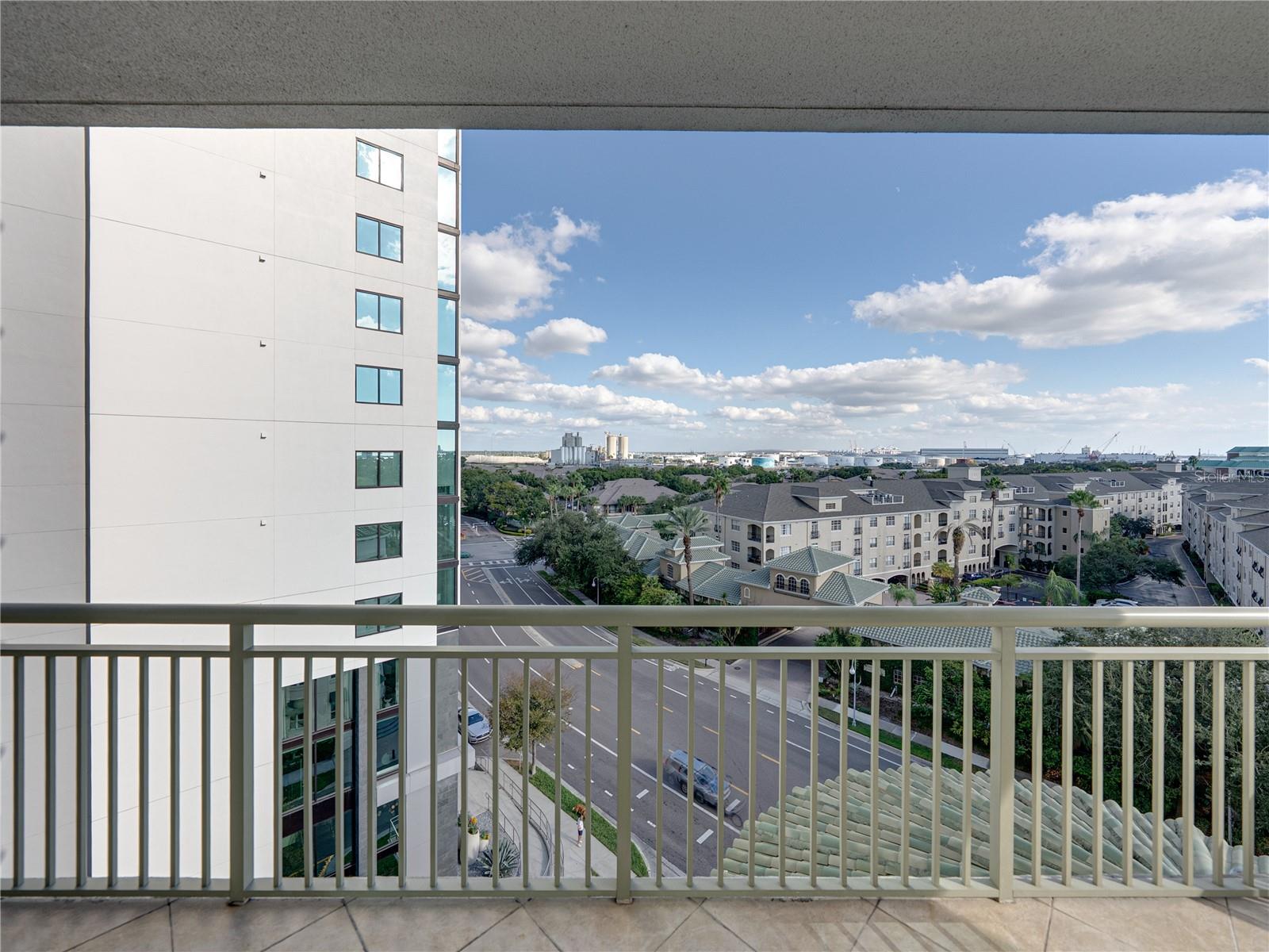 Image 65 of 100 For 450 Knights Run Avenue 702