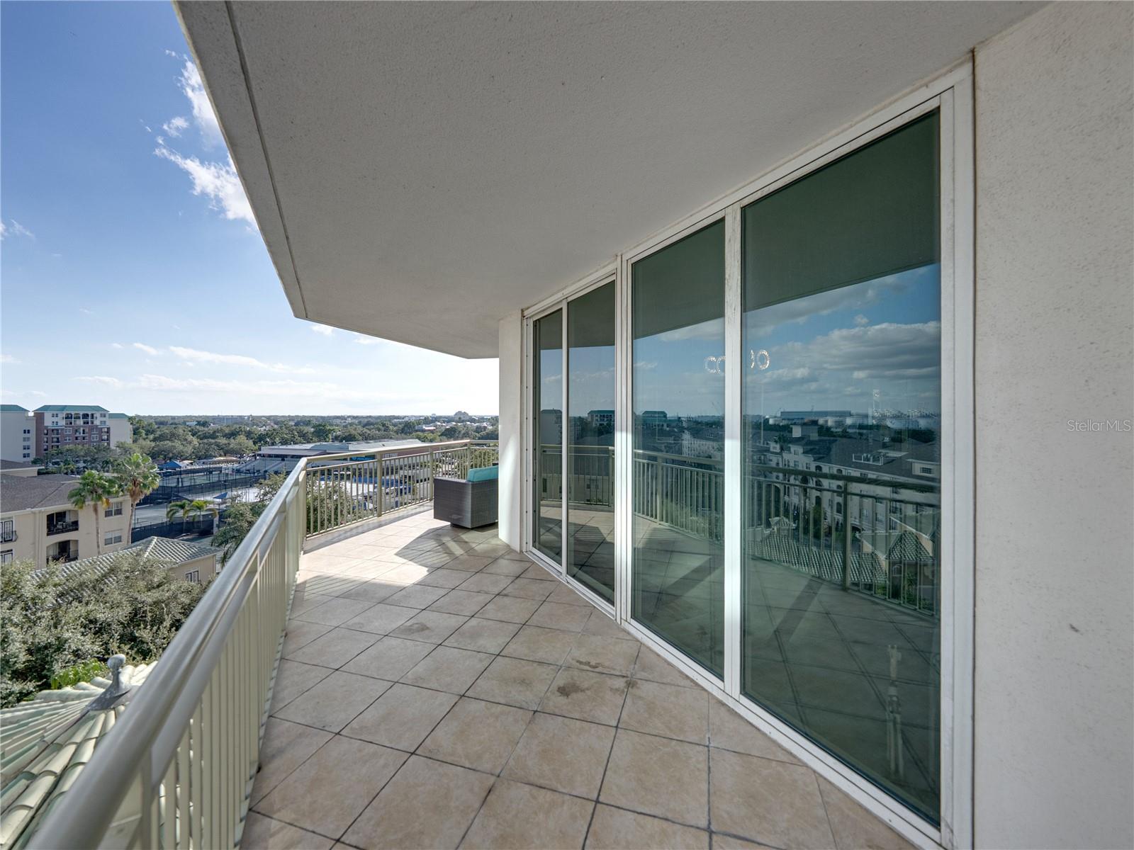 Image 68 of 100 For 450 Knights Run Avenue 702