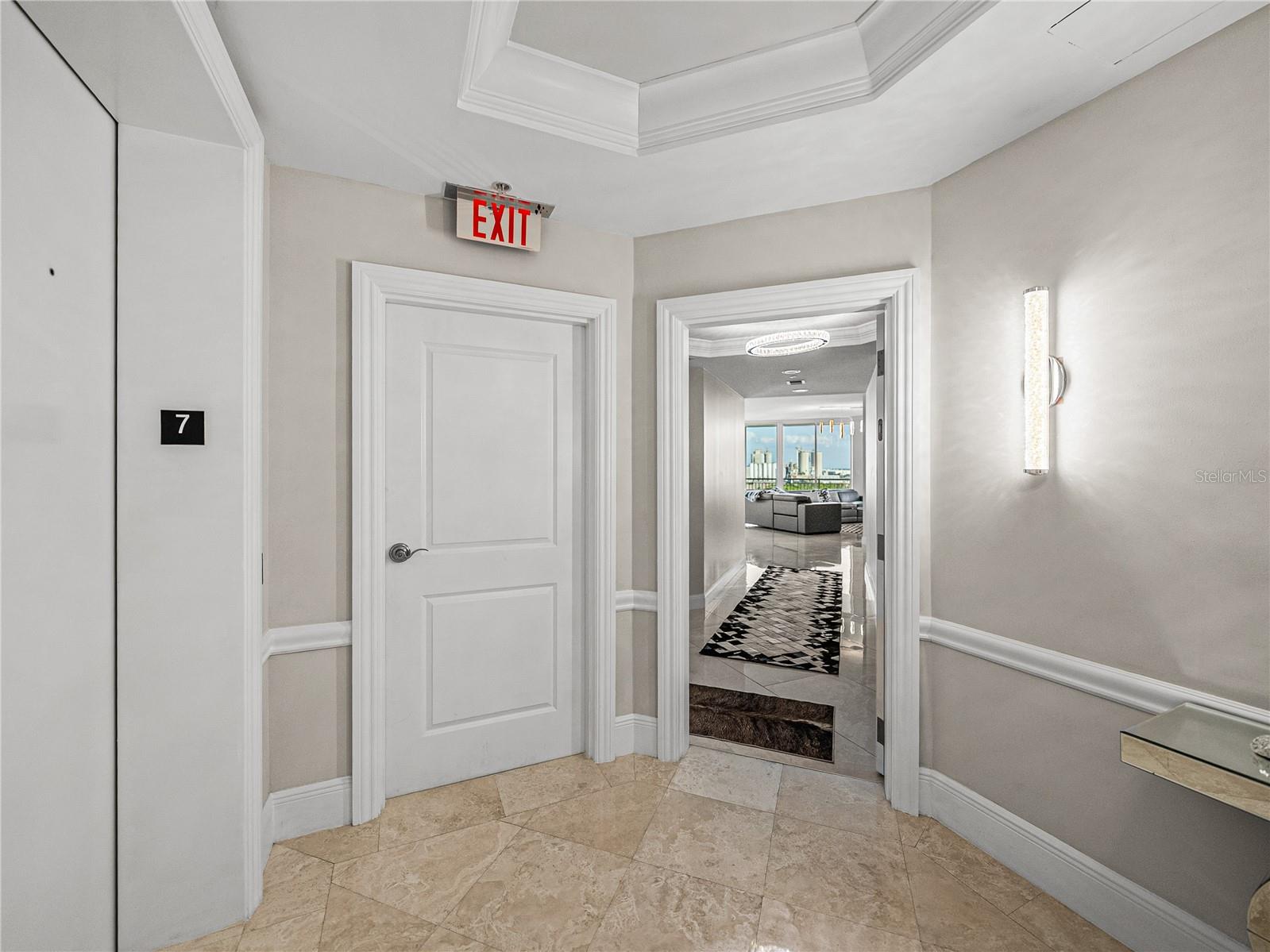 Image 7 of 100 For 450 Knights Run Avenue 702