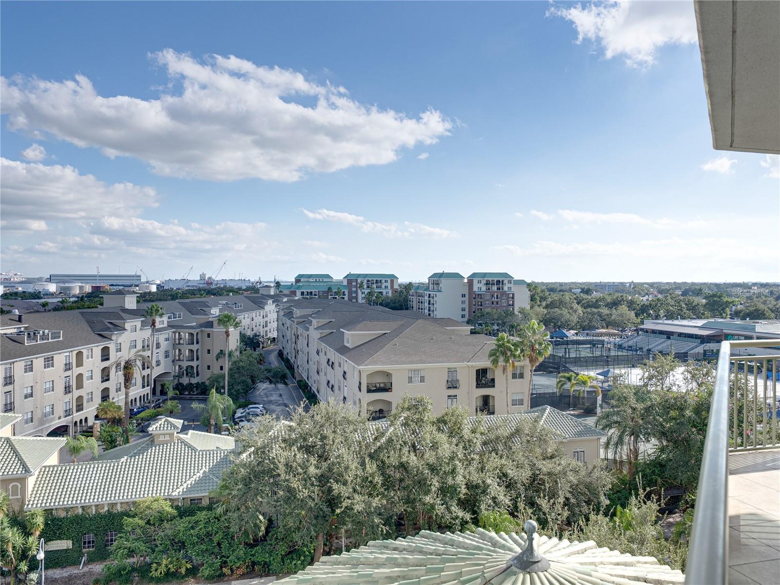 Image 70 of 100 For 450 Knights Run Avenue 702