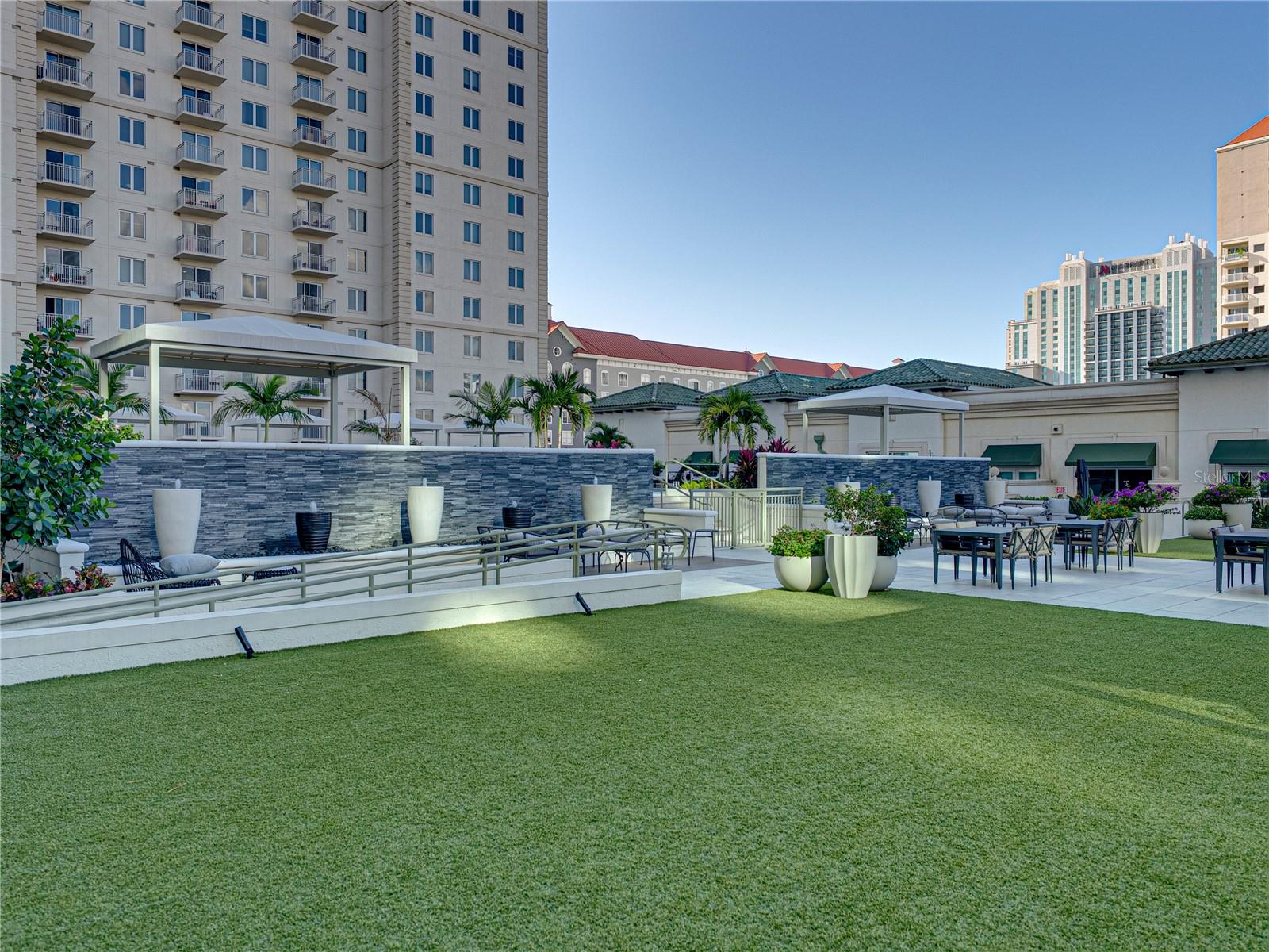 Image 74 of 100 For 450 Knights Run Avenue 702