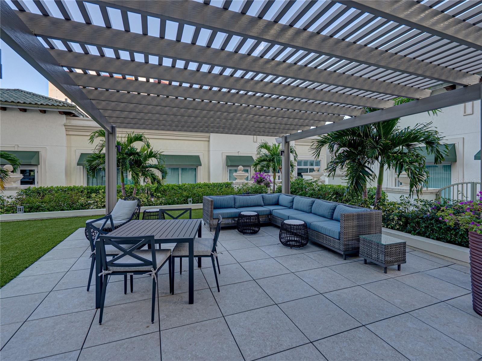 Image 77 of 100 For 450 Knights Run Avenue 702