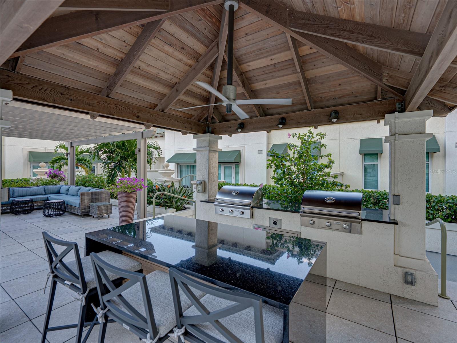 Image 78 of 100 For 450 Knights Run Avenue 702