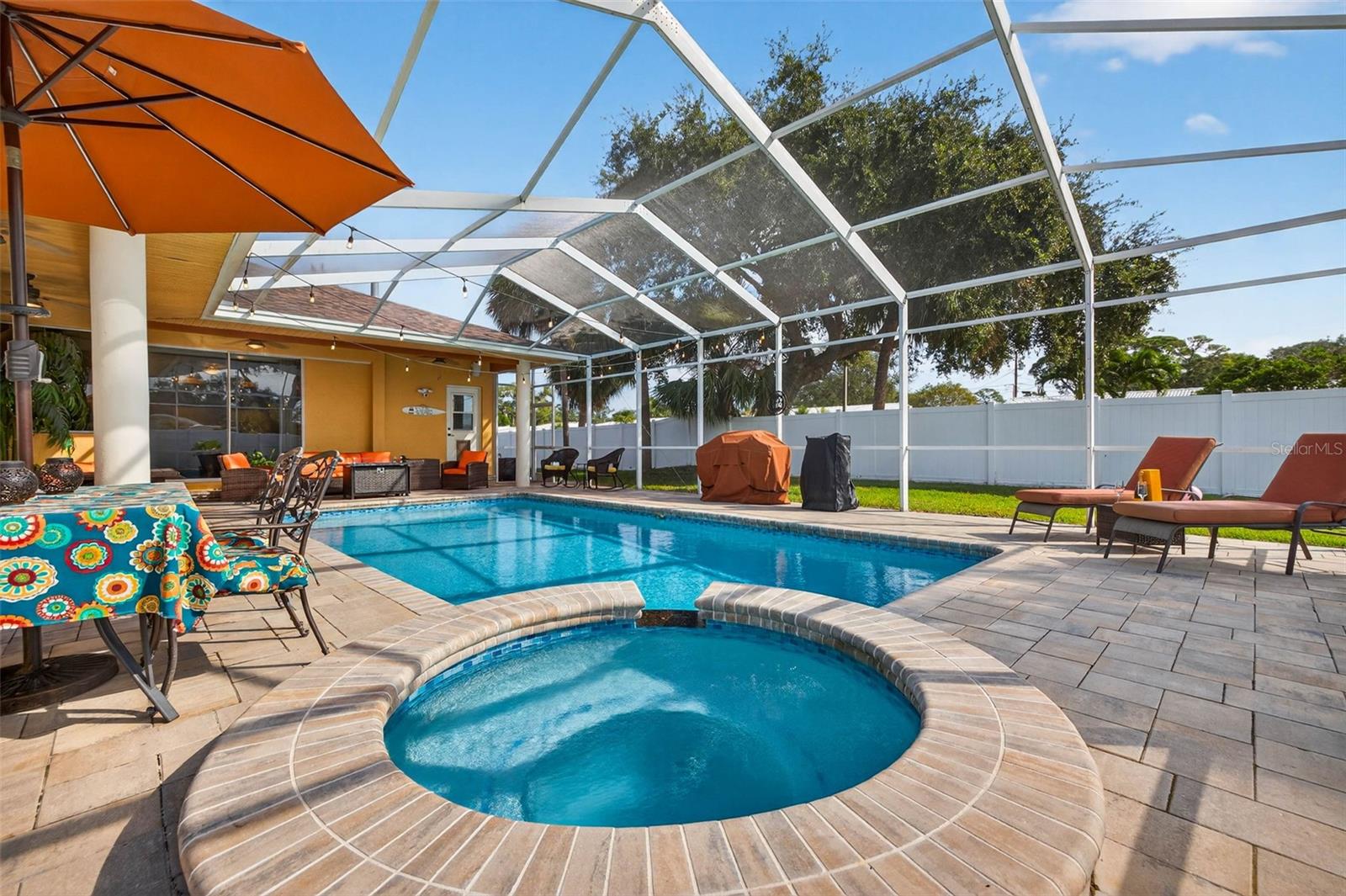 Image 25 of 30 For 9221 Sea Oaks Court