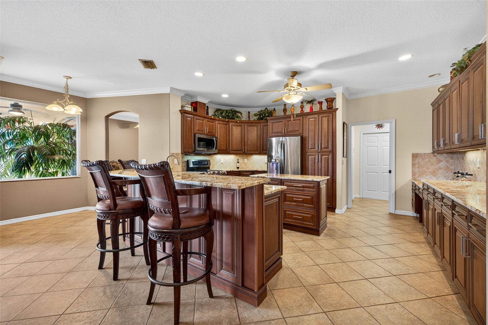 Image 5 of 30 For 9221 Sea Oaks Court