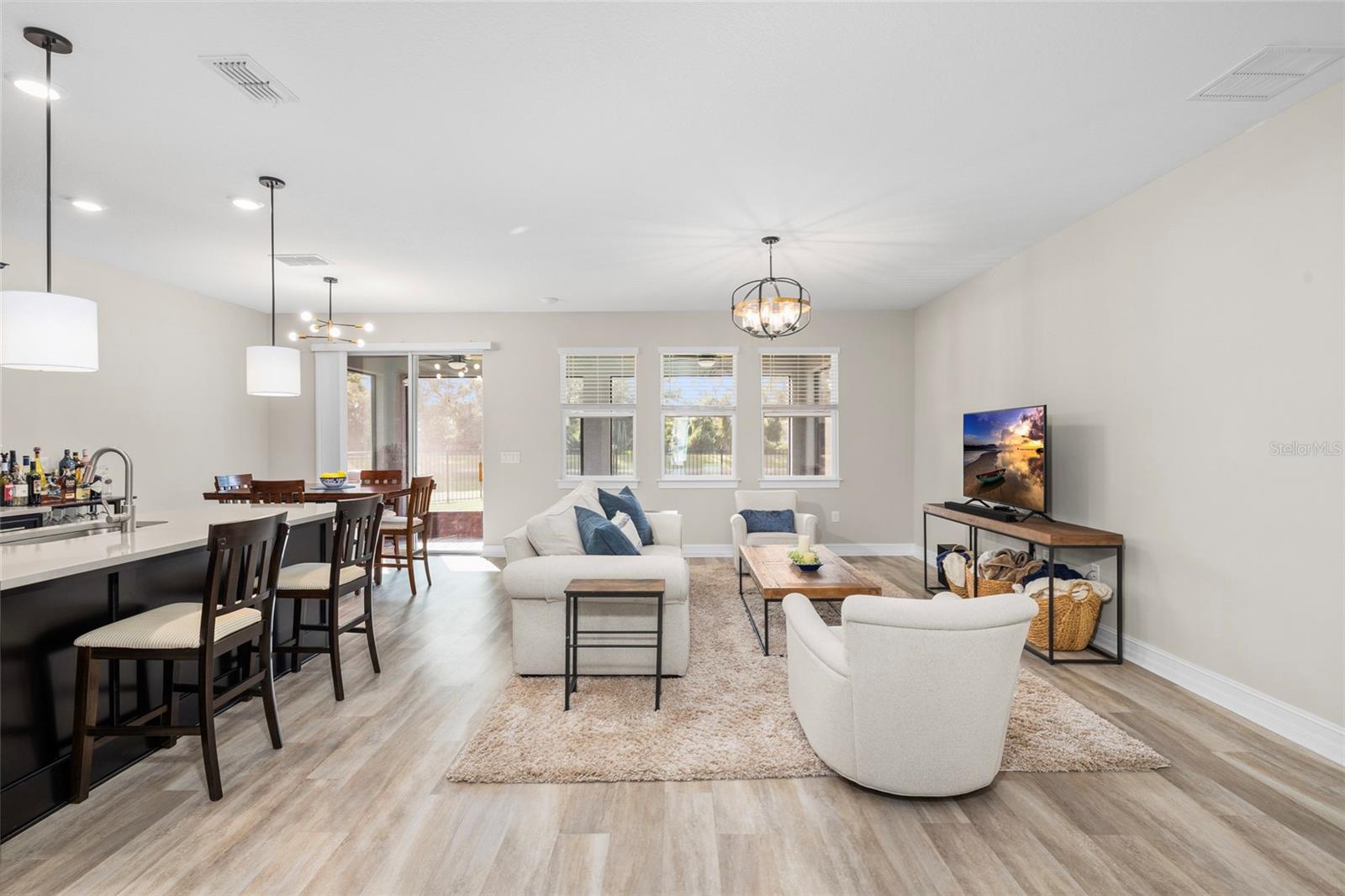 Image 15 of 49 For 10736 Whitland Grove Drive