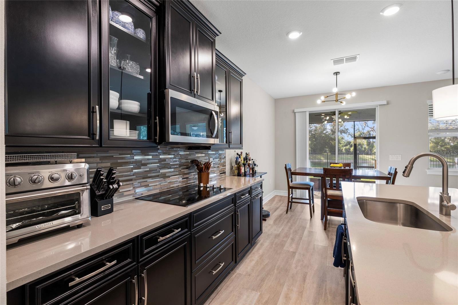 Image 19 of 49 For 10736 Whitland Grove Drive