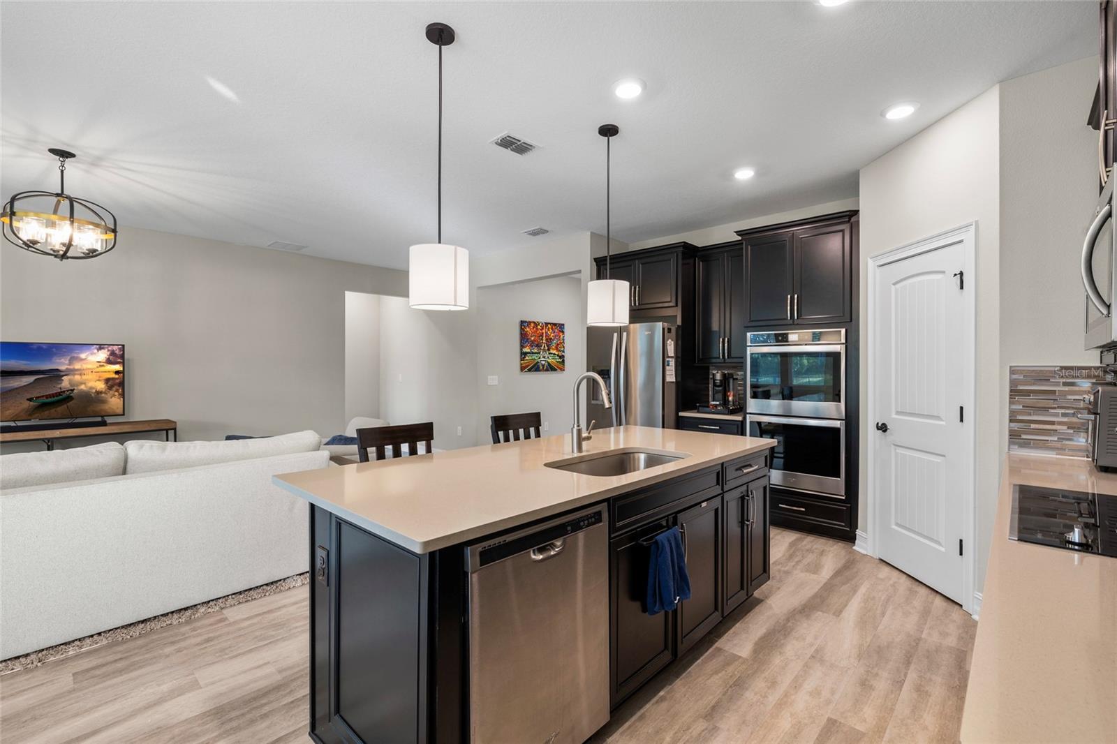 Image 20 of 49 For 10736 Whitland Grove Drive