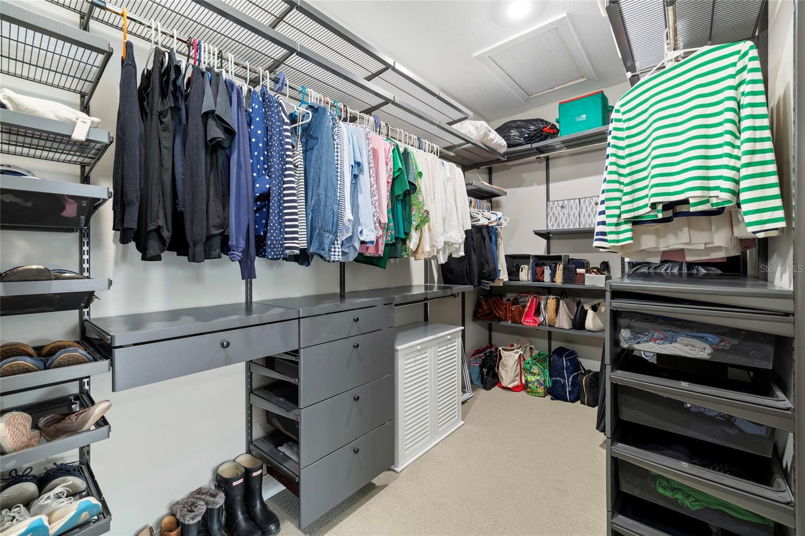 Image 26 of 49 For 10736 Whitland Grove Drive