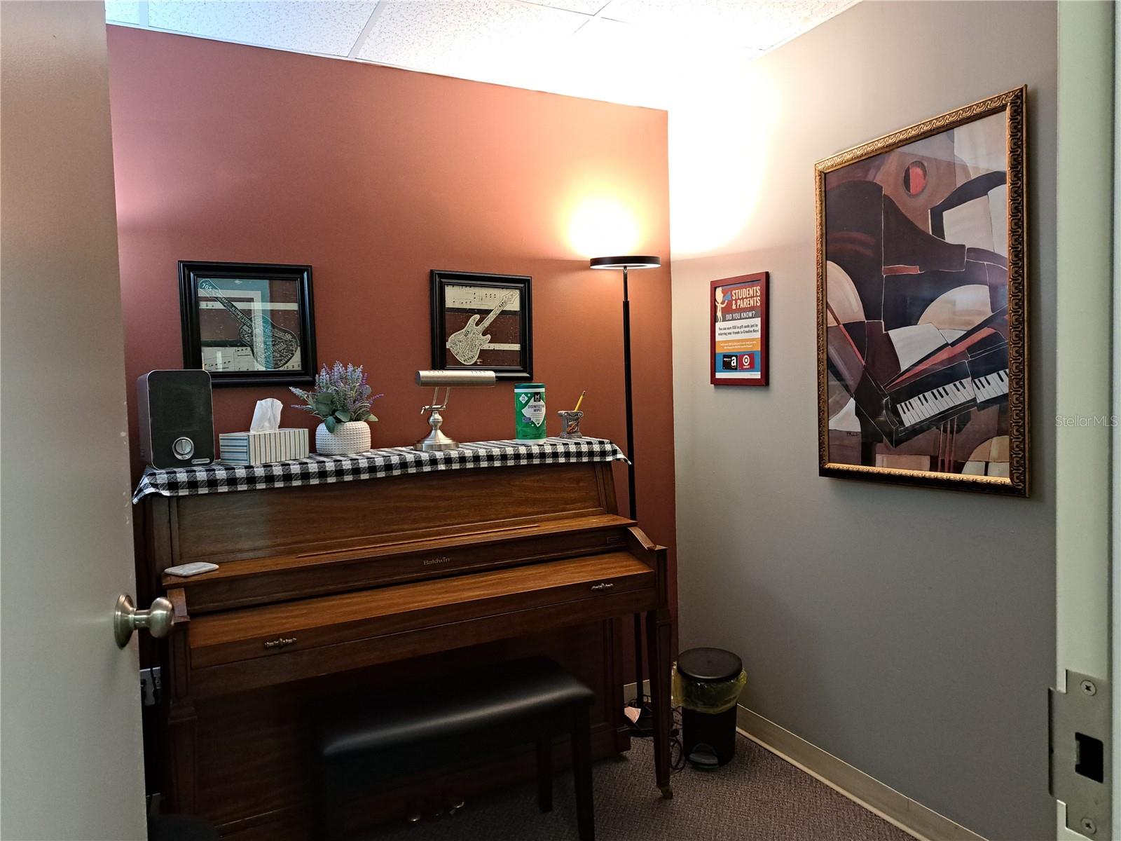 Image 25 of 98 For 1600 Achieva Way