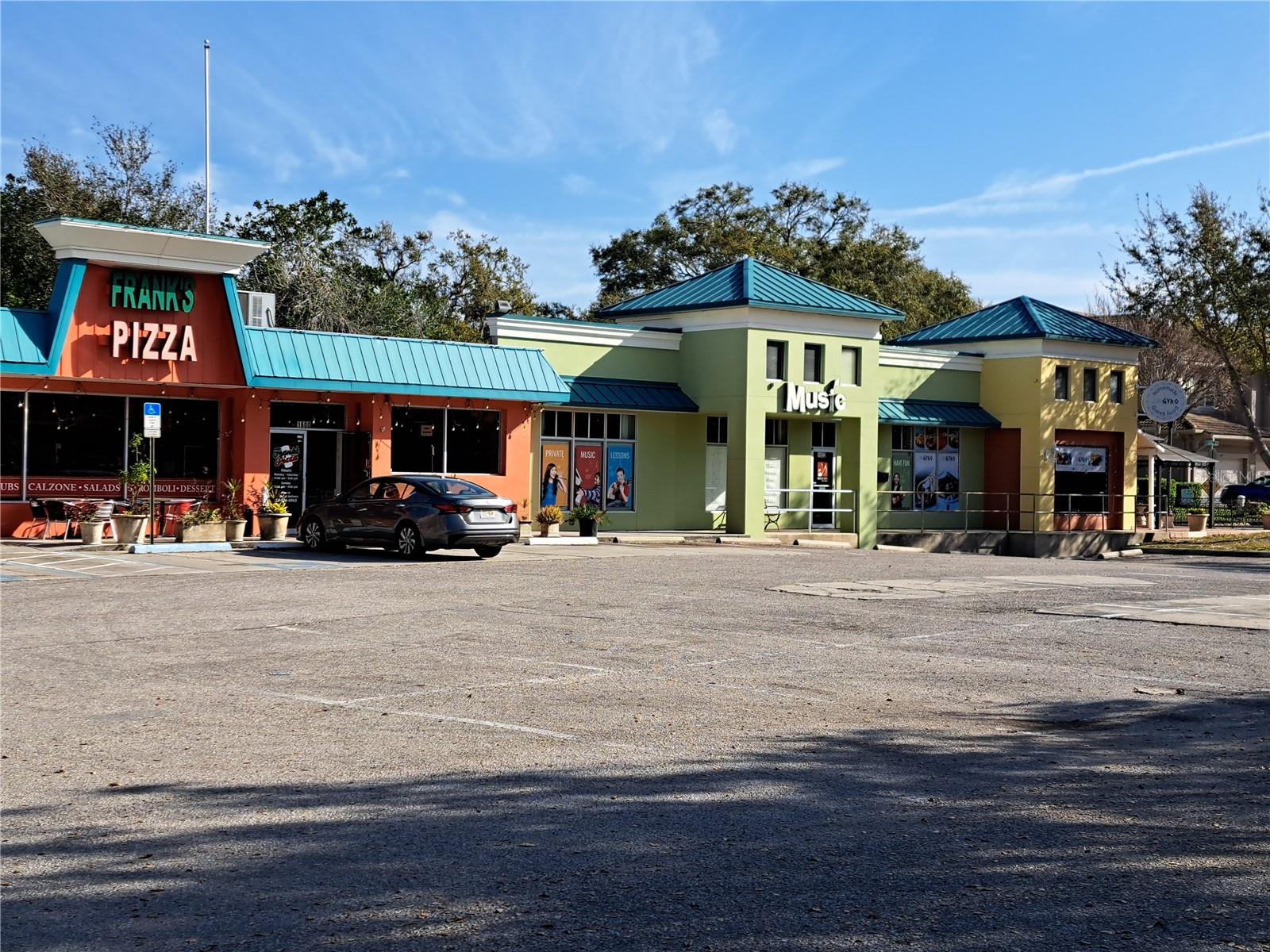 Image 4 of 98 For 1600 Achieva Way