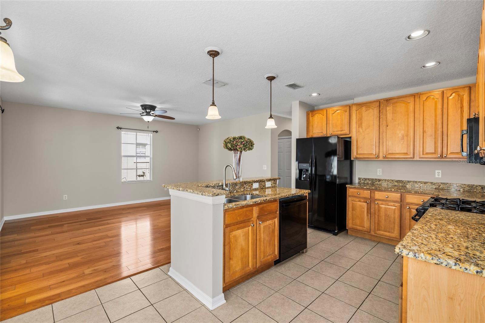 Image 24 of 61 For 5909 Grand Loneoak Lane