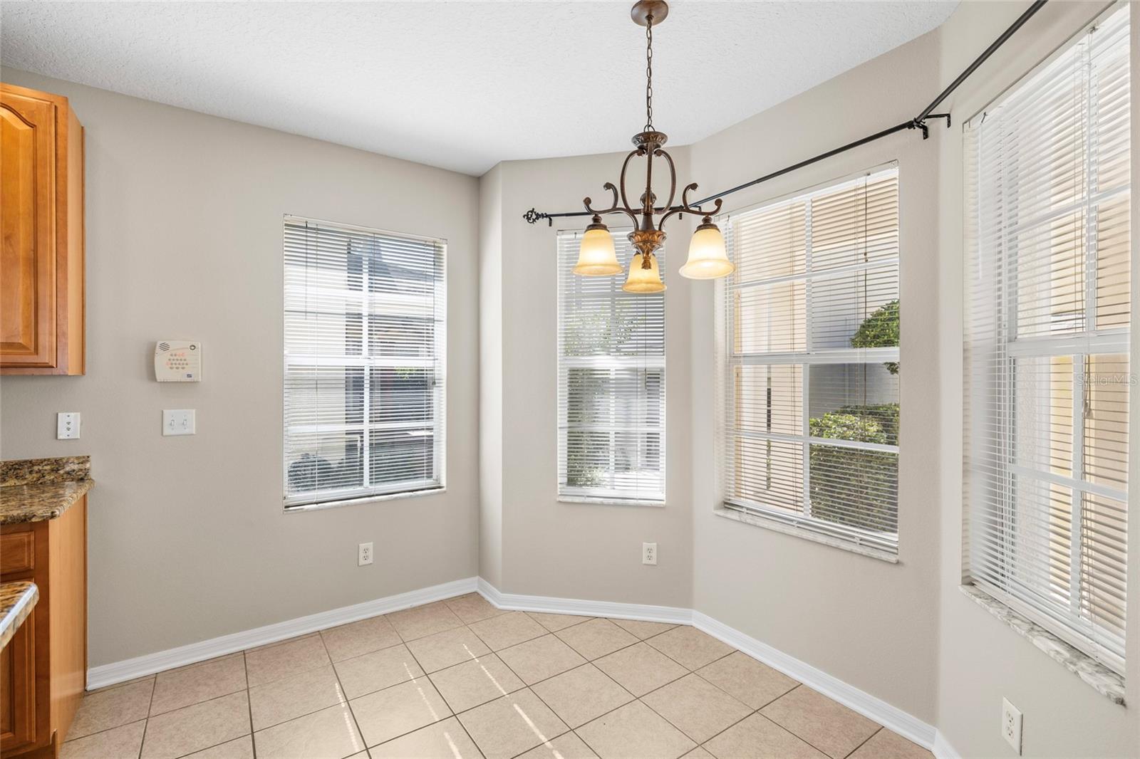 Image 25 of 61 For 5909 Grand Loneoak Lane