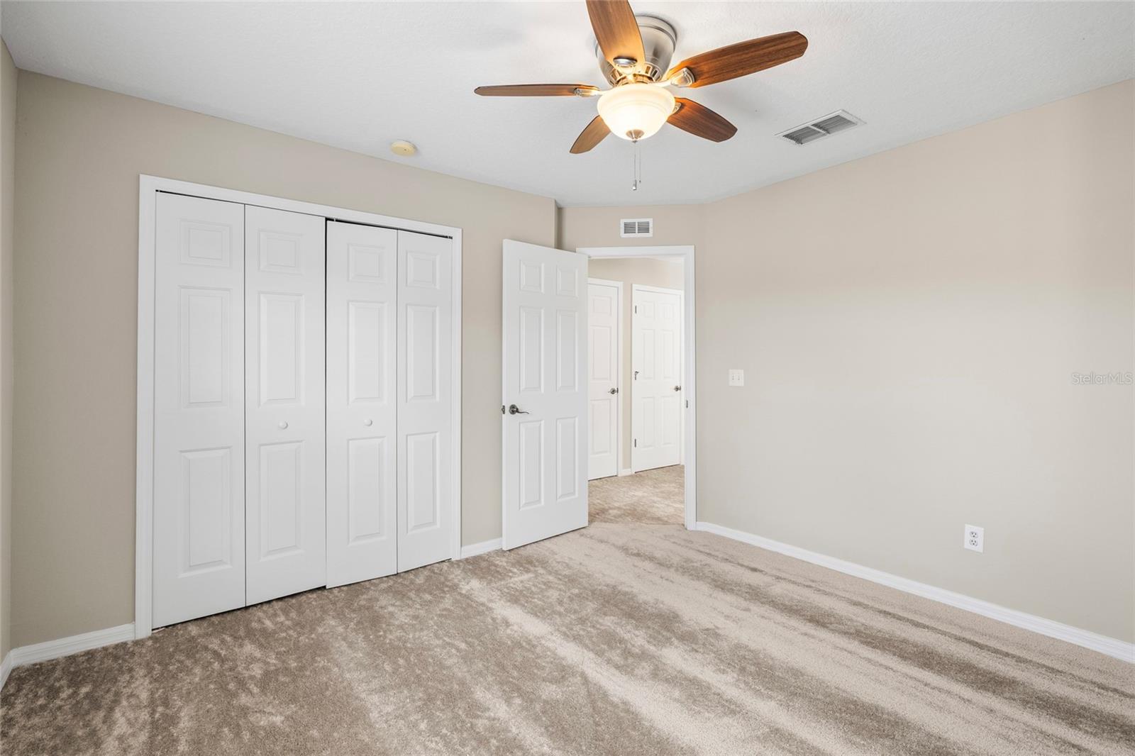 Image 42 of 61 For 5909 Grand Loneoak Lane