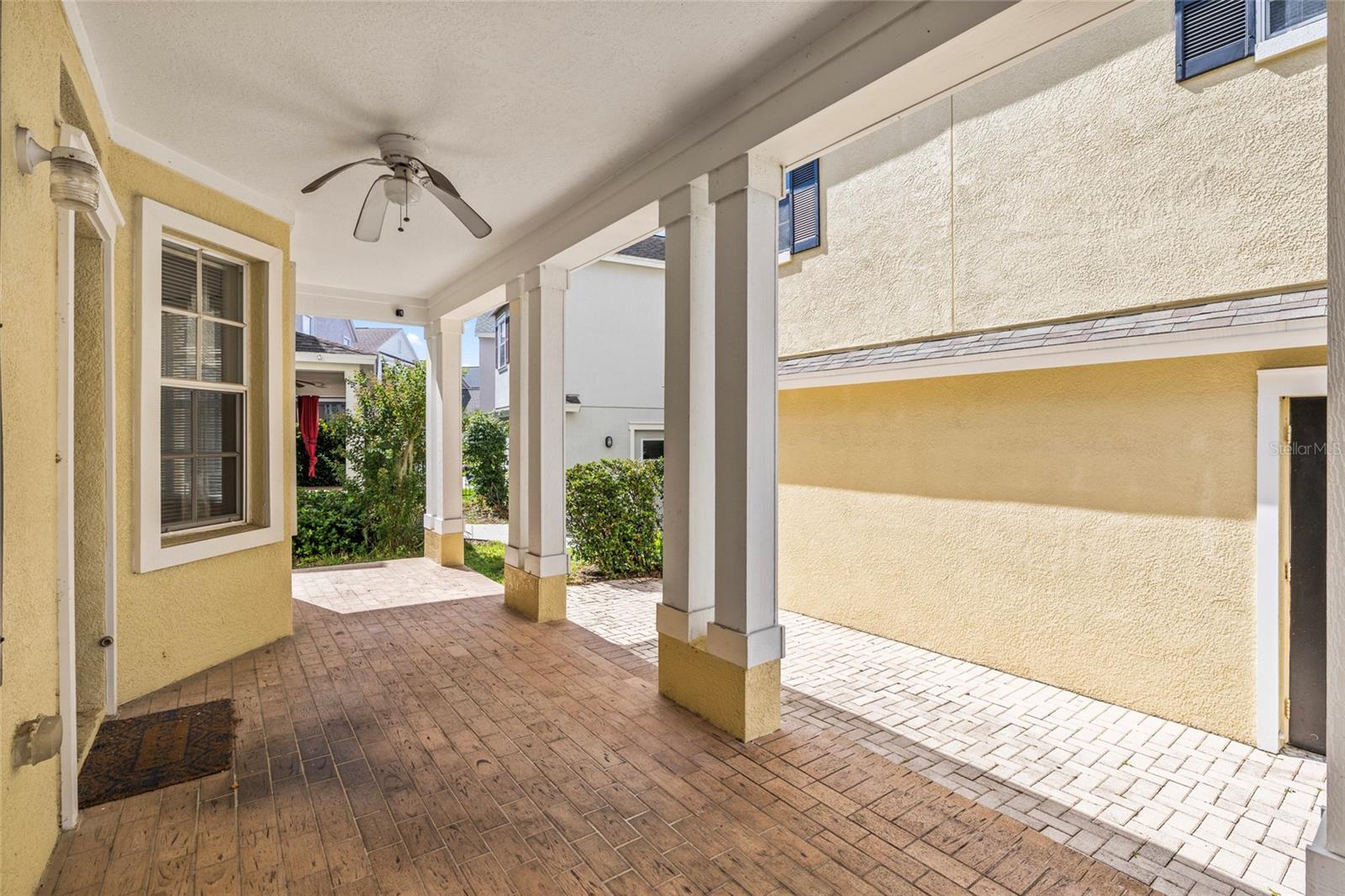 Image 46 of 61 For 5909 Grand Loneoak Lane