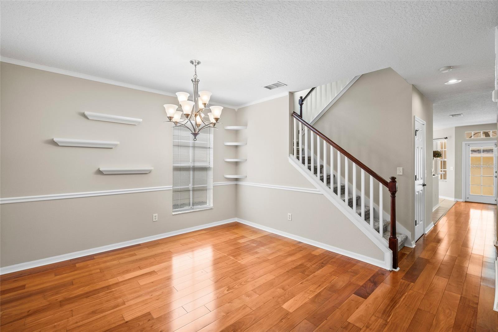 Image 9 of 61 For 5909 Grand Loneoak Lane