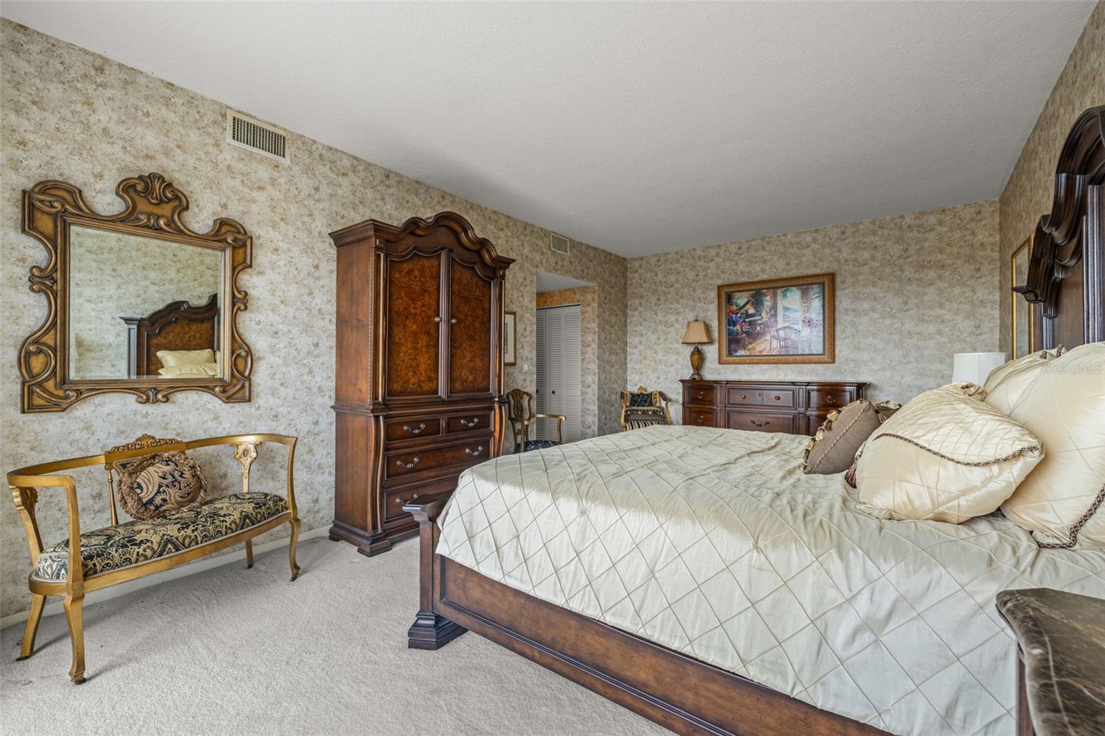 Image 18 of 60 For 6 Belleview Boulevard 801