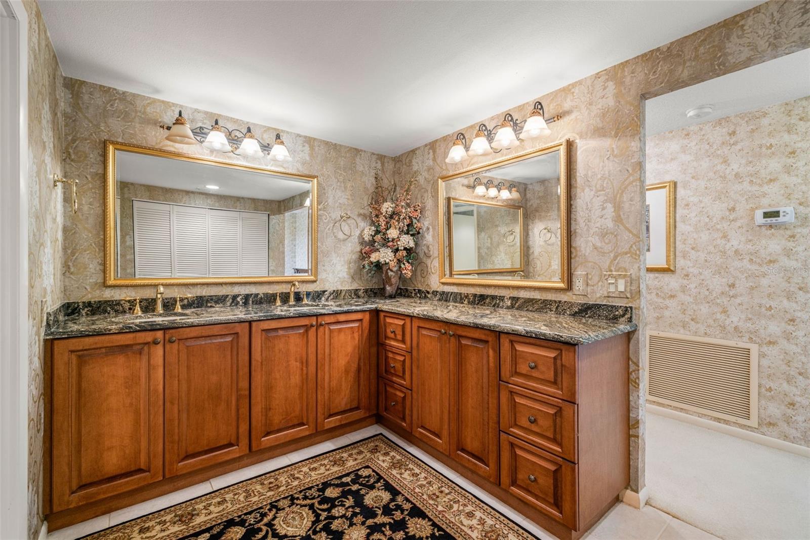 Image 20 of 60 For 6 Belleview Boulevard 801