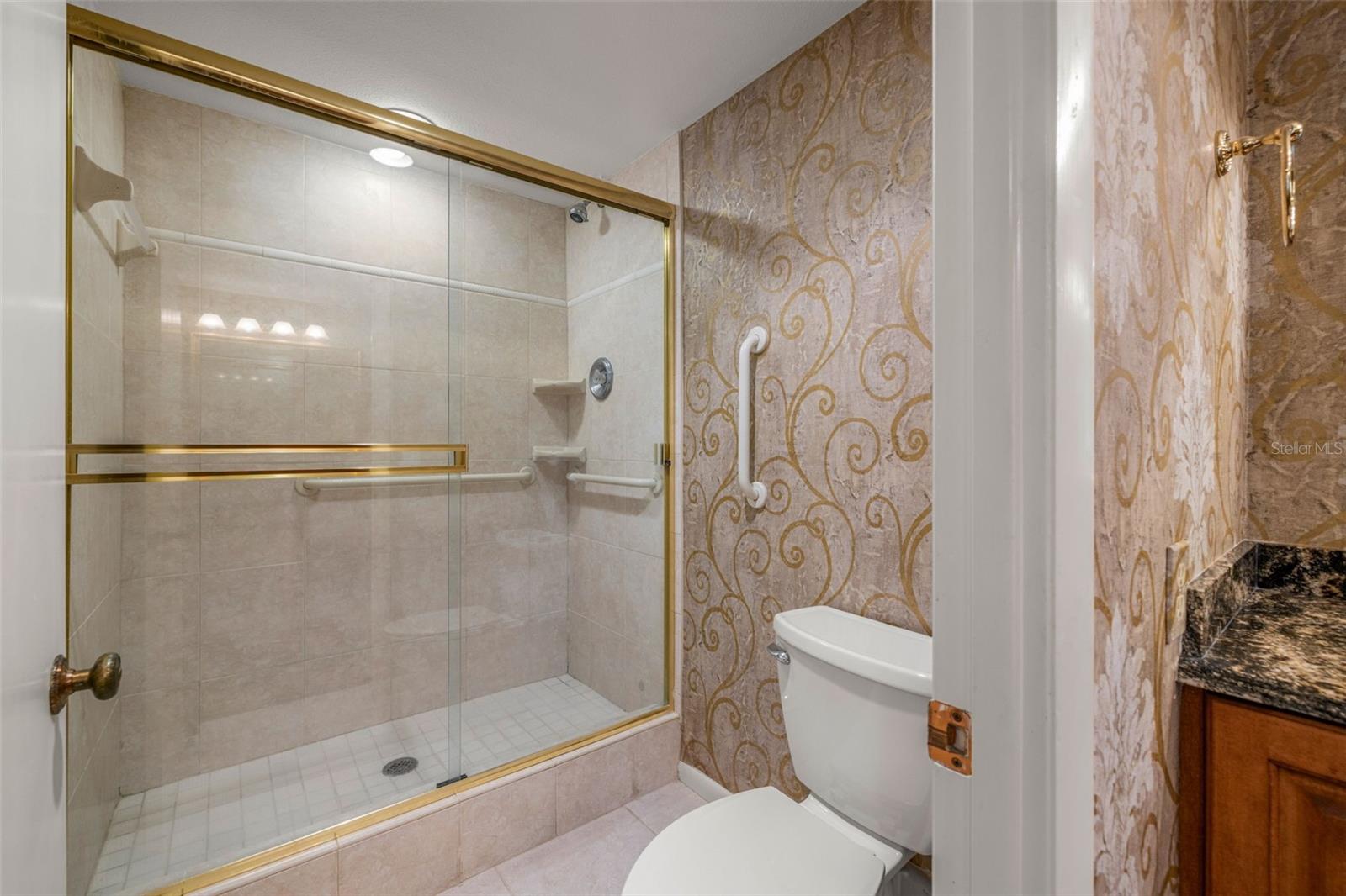 Image 21 of 60 For 6 Belleview Boulevard 801