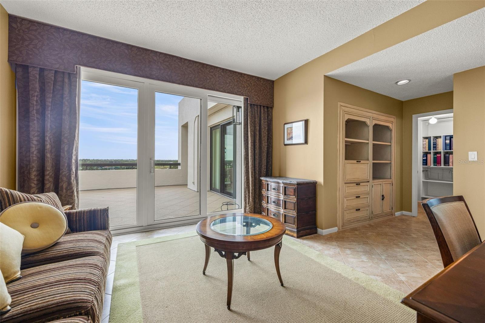 Image 25 of 60 For 6 Belleview Boulevard 801