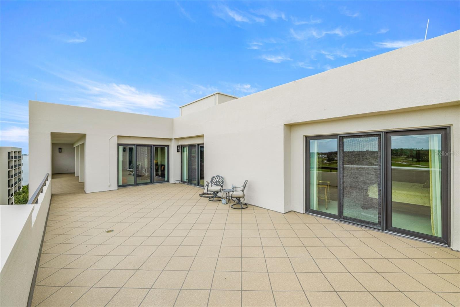 Image 34 of 60 For 6 Belleview Boulevard 801