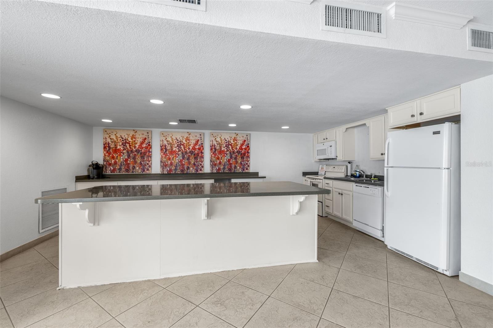 Image 47 of 60 For 6 Belleview Boulevard 801