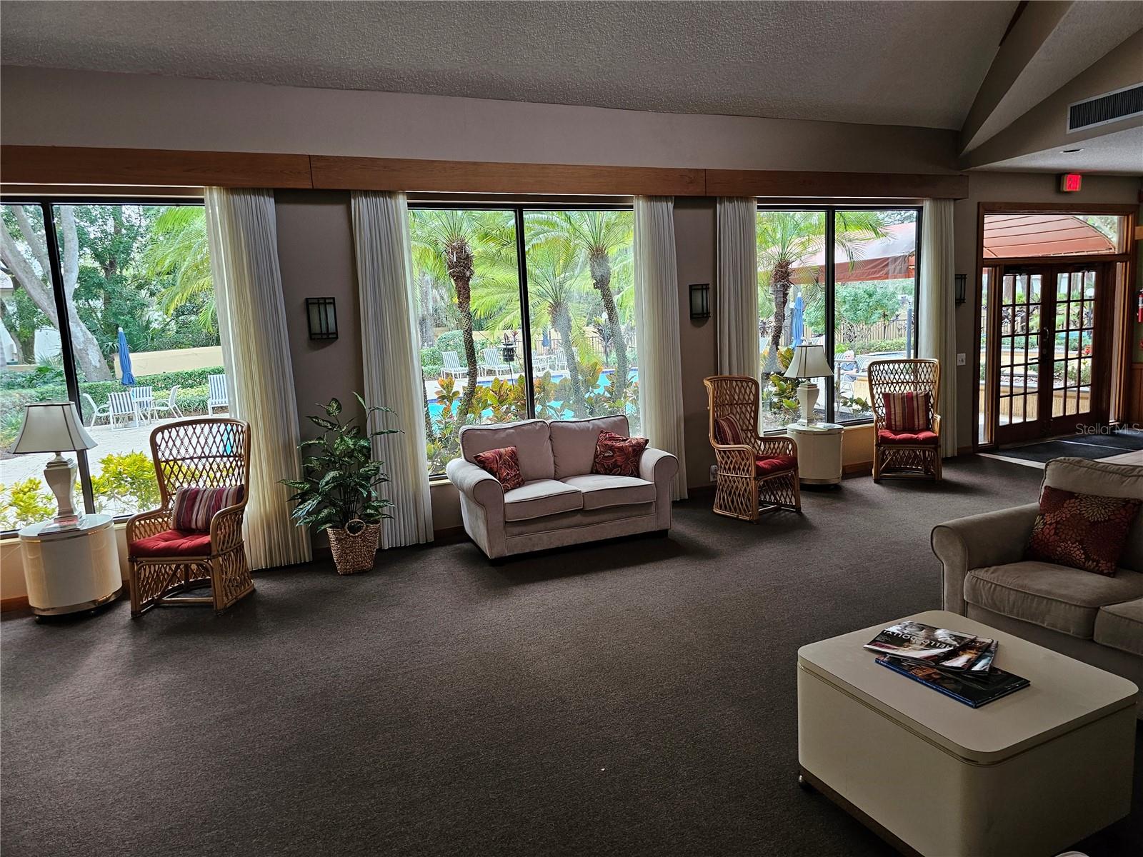 Image 43 of 57 For 3078 Eastland Boulevard 107