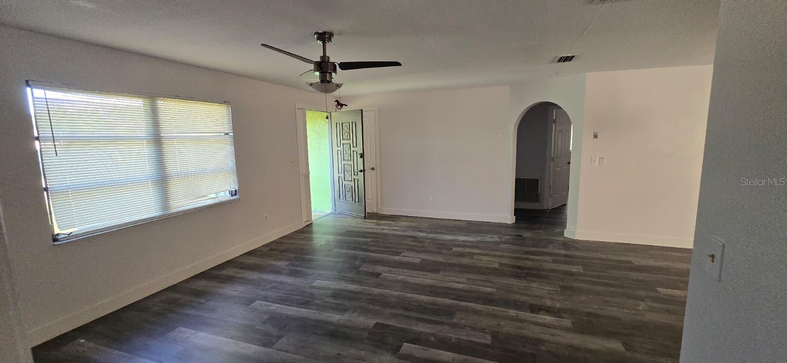 Image 9 of 17 For 20329 Astoria Avenue