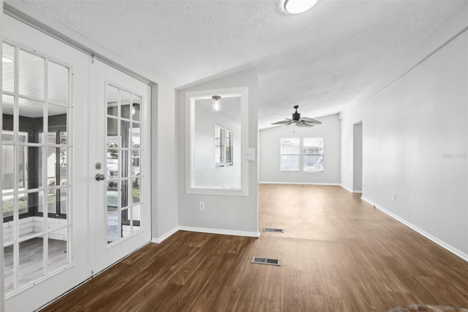 Image 14 of 48 For 3121 Briar Street