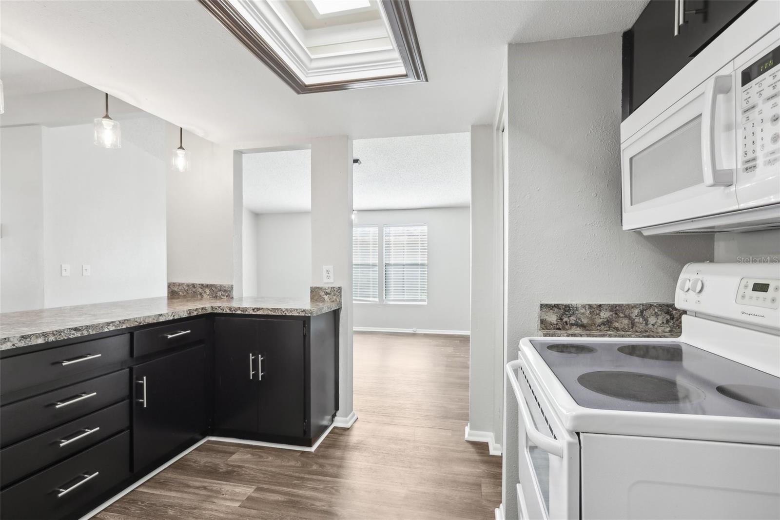 Image 21 of 48 For 3121 Briar Street