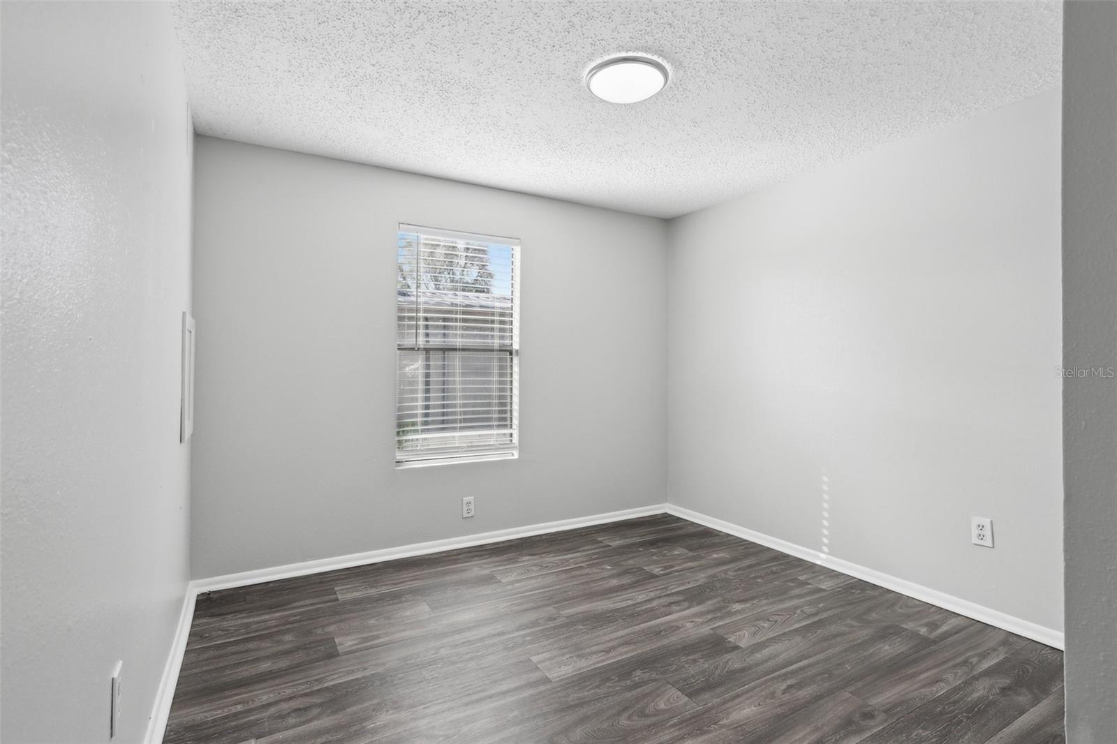 Image 34 of 48 For 3121 Briar Street