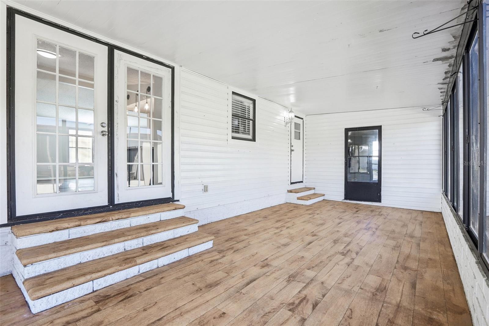 Image 8 of 48 For 3121 Briar Street