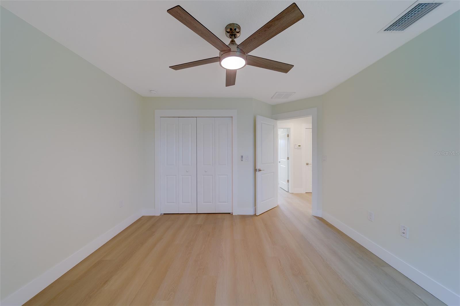 Image 30 of 64 For 14723 Sunset Drive