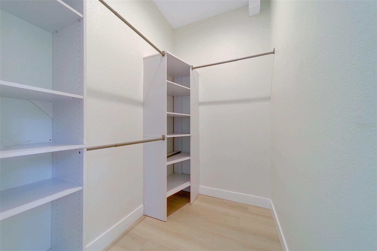 Image 39 of 64 For 14723 Sunset Drive